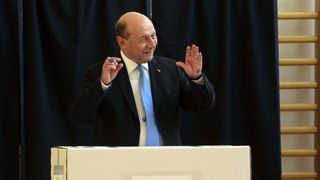 Traian Băsescu: "Dacă exit poll-urile sunt corecte, Nicușor Dan va intra în turul doi"