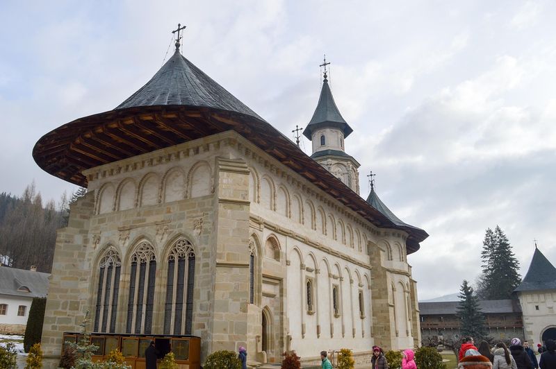 Cele mai frumoase mănăstiri din Nordul Moldovei