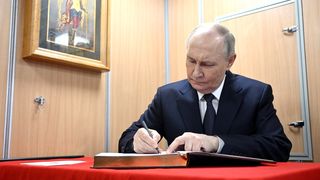 Putin acuză Rom&acirc;nia și Bulgaria pentru "evenimentele tragice" din Ucraina. "Este pretext pentru un război brutal de anexare", răspunde MAE