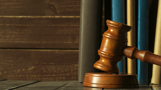 Un birou de avocatură din Cluj avertizează despre contractele de v&acirc;nzare-cumpărare &bdquo;de m&acirc;nă&rdquo;&nbsp;&nbsp;