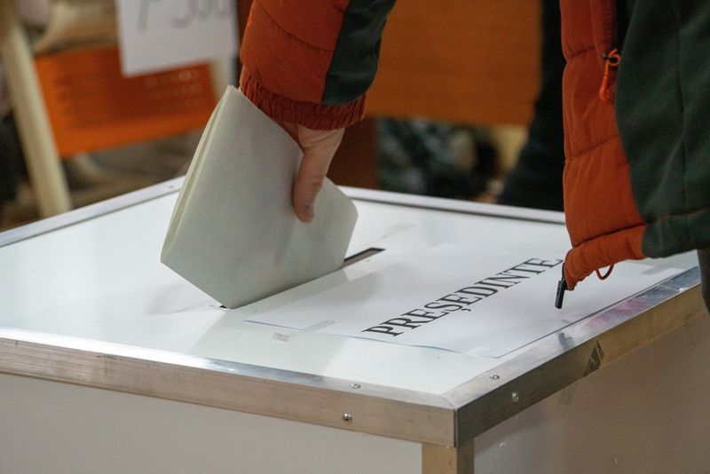 Cum se pot promova candidații în turul doi al alegerilor prezidențiale