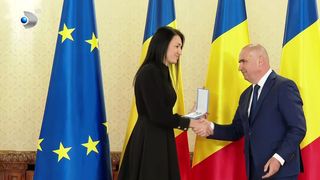 VIDEO &bdquo;Este o mare onoare&rdquo;. Cristina Neagu, decorată la Cotroceni