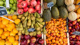 Rata inflației s-a menținut la 4,9% luna trecută. Pentru ce alimente trebuie să scoată românii mai mulți bani din buzunar