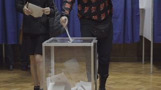 Ghid de vot pentru turul II al alegerilor prezidențiale 2025: Ce e voie și ce &icirc;ți anulează votul