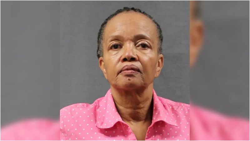 O mamă și-a împușcat fiul pentru că se juca prea zgomotos pe consolă