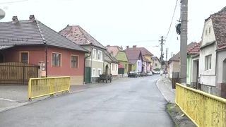 VIDEO „Avem o școală modernă”. Boița, locul unde tradiția se îmbină cu modernul