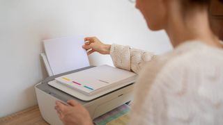 De ce cartușele compatibile sunt o opțiune sustenabilă &ndash; economie inteligentă și grijă pentru mediu 