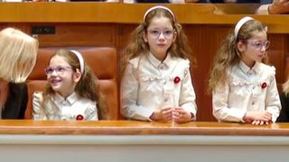 Fata lui Nicușor Dan &icirc;n Parlament