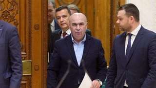 VIDEO PSD, la un pas să iasă de la guvernare. Coaliția este în colaps! Ședință importantă luni pentru Executiv. Ilie Bolojan: "Nu este ușor să armonizezi lucrurile"