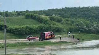 Minorul luat de ape este de negăsit