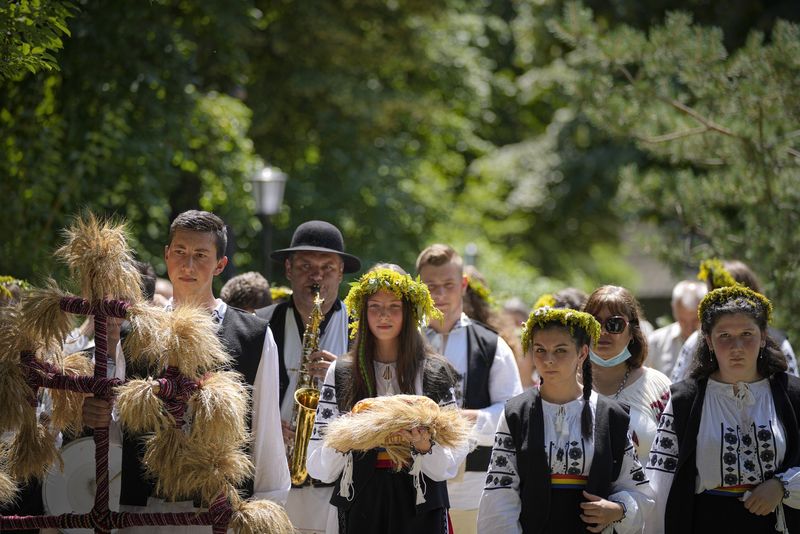 Tradiții de Sânziene din Maramureș
