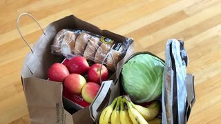 Supermarketuri online vs. tradiționale: Ce să alegi pentru restaurantul tău?