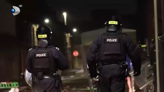 VIDEO A doua noapte de violențe în Irlanda de Nord. Doi români au fost reținuți