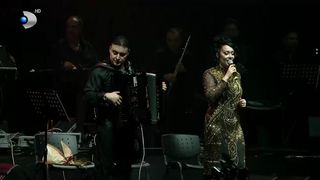 VIDEO „A venit și momentul mult așteptat”. Marian și Ana-Maria Mexicanu, spectacol grandios la Sala Palatului