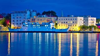 Chirii de vis: Orașul din Europa unde plătești mai puțin decât în București și poți vedea marea în fiecare zi