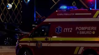 VIDEO &bdquo;Am văzut-o pe cea mică pe asfalt, cu s&acirc;nge la cap&rdquo;. Fetiță moartă după ce a căzut de la etaj