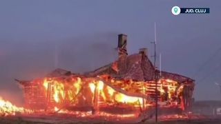 VIDEO Stația meteo Vlădeasa, distrusă de foc