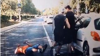 Un bărbat, bătut în trafic în București