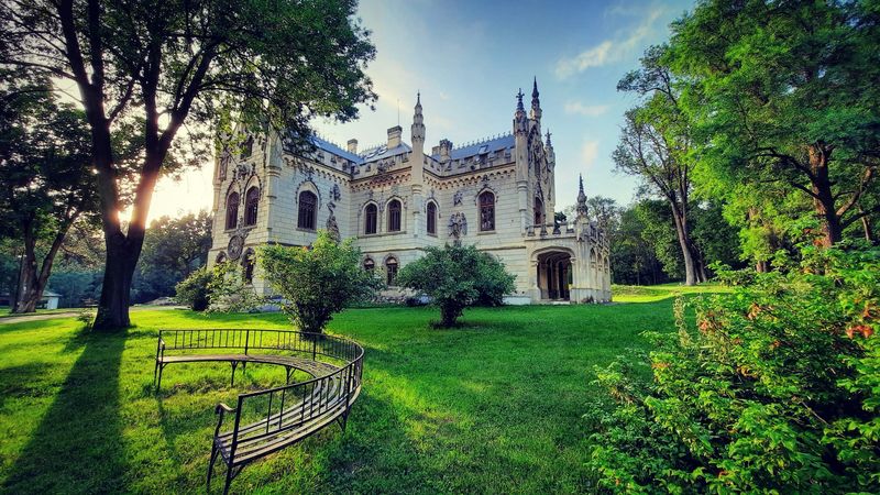 Castelul Sturdza de la Miclăușeni
