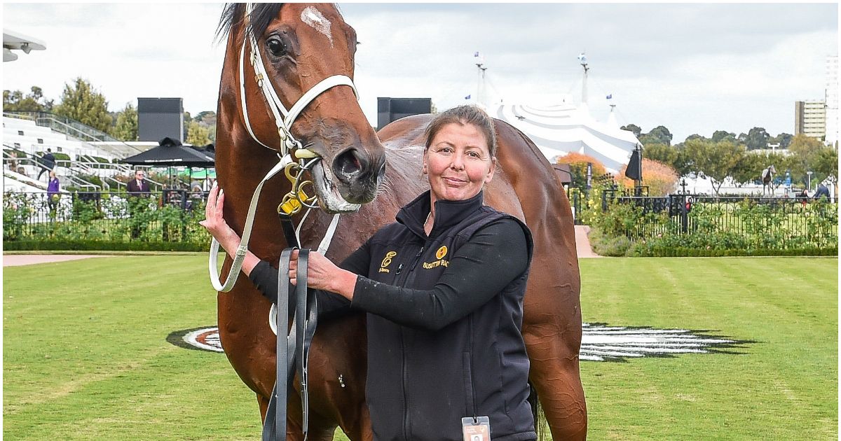 Tragedie în lumea sportului. O fostă campioană a fost lovită de un cal ...