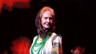 VIDEO &bdquo;Nu poți să mergi și să te g&acirc;ndești &icirc;n altă parte&rdquo;. Sofia Vicoveanca, o viață dedicată publicului