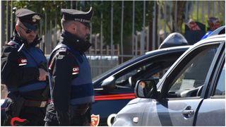 Greșeala unui rom&acirc;n de 25 de ani care a furat o mașină Fiat 500 &icirc;n Sicilia. Nu a știut ce-l așteaptă