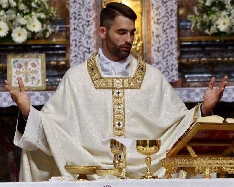 preot mort, sinucidere, preot catolic, italia 