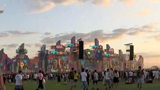 VIDEO A doua noapte de Beach Please, distracție fără limite