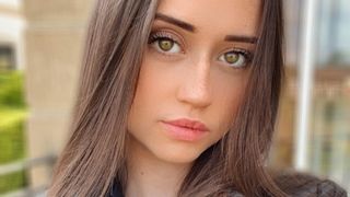 tanara moarta, iaht de lux, moarte suspecta 