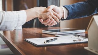 Firmele de succes nu &icirc;și asumă riscuri inutile &ndash; cum te ajută asigurările de credit comercial?