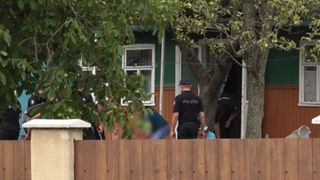 Un respectat profesor și-a ucis soția, apoi s-a sinucis