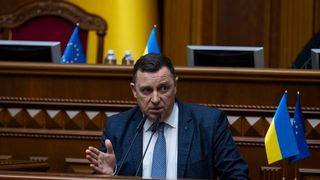 Politician ucrainean, mort în urma unui accident grav. Yaroslav Rushchyshyn avea 57 de ani și a intrat cu motocicleta într-un tractor