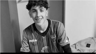 Fotbalist de 20 de ani, găsit mort în camera sa, după ce a lipsit de antrenament. "Era speranța fotbalului argentinian"
