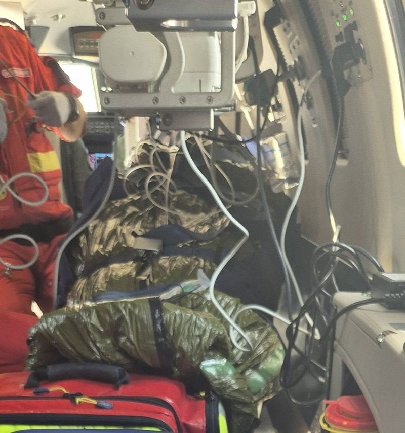 Femeia care și-a salvat sora, abandonată în durere în spital 