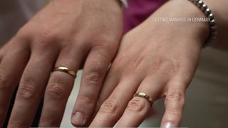 VIDEO Copenhaga, raiul nunților. Capitala Danemarcei s-a transformat în „Las Vegasul Europei”