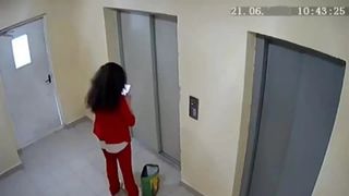 Medic decapitat de lift în spital