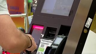 VIDEO Majorarea TVA aduce un val de furturi în magazine. Cum fac față comercianții