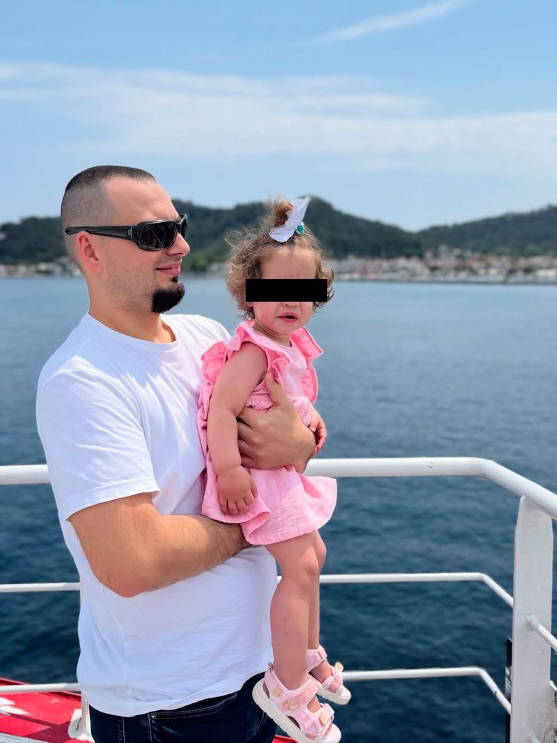 Românul de 37 de ani a suferit un infarct în apă