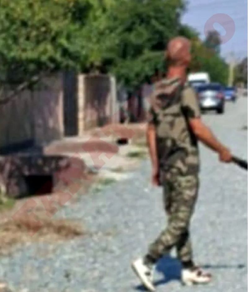 Bărbatul, surprins imediat după dubla crimă