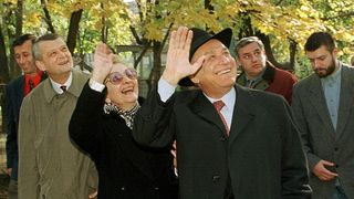 Ion Iliescu nu a avut copii, însă are un moștenitor. Cine este ”fiul secret” al fostului președinte și al soției sale, Nina
