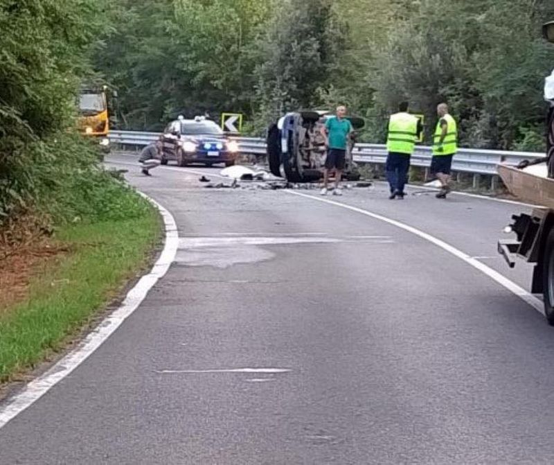 Româncă de 29 de ani, moartă într-un accident pe „șoseaua blestemată” din Italia