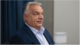 "Europa nu poate sta pe margine ca un copil bosumflat". Premierul Ungariei, Viktor Orban, le cere liderilor europeni să  discute direct cu Vladimir Putin