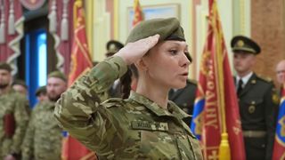 Marina, medic militar, a fost ucisă de o dronă rusescă în Ucraina. A lăsat în urmă o fată, orfană de mamă