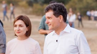 nicusor dan maia sandu