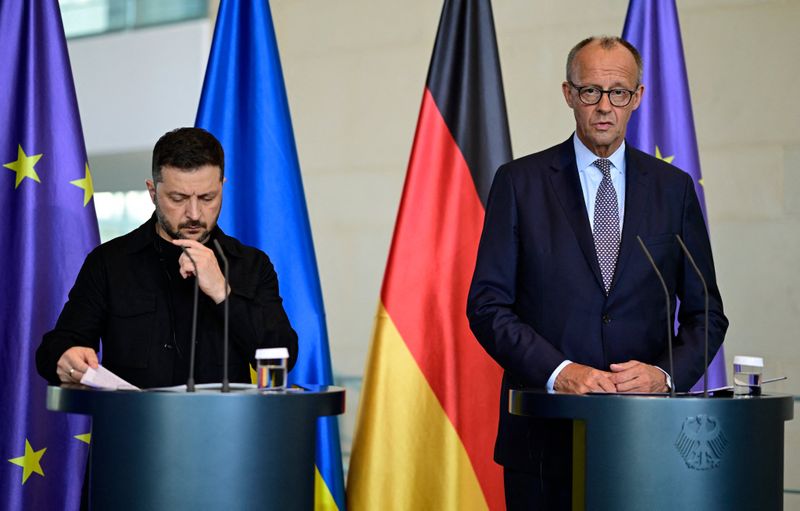 Conferință comună Merz-Zelenski, la Berlin