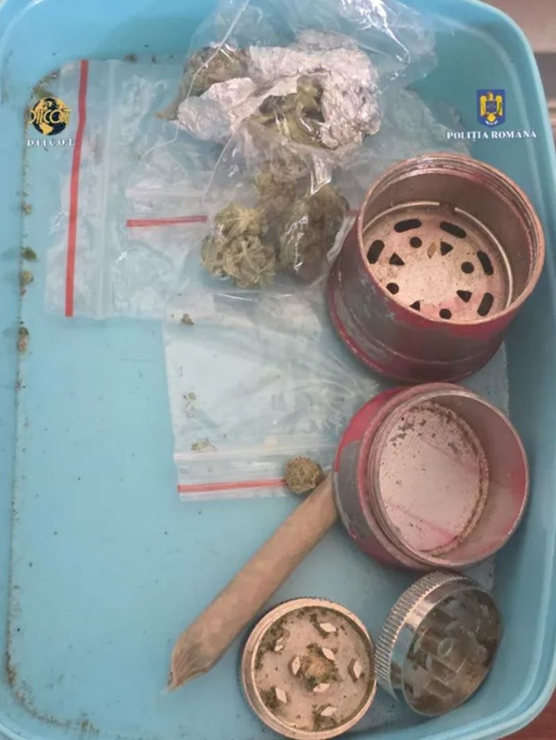 trafic de droguri, substante interzise, politie 