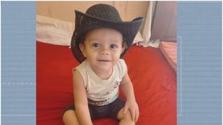 Un copil de 2 ani a murit după ce medicii au încercat să-i aspire popcornul blocat în nas. "Medicii i-au fisurat stomacul și plămânii"