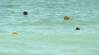 VIDEO Pericol pe litoral: gropile subacvatice și curenții puternici amenință siguranța turiștilor