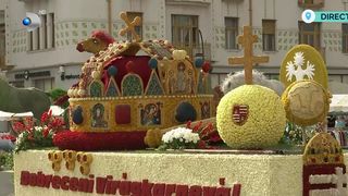 VIDEO  Carnavalul Florilor de la Oradea. Carele alegorice fac spectacol &icirc;n piața orașului