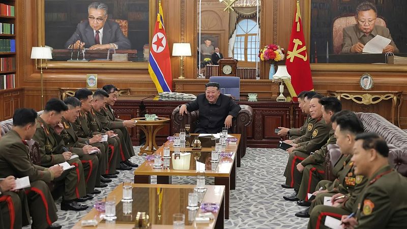 Kim Jong-Un își laudă "eroii" din Rusia